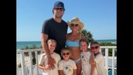 Matthew Stafford & Kelly Stafford with their kids (Image via Instagram/@kbstafford89)